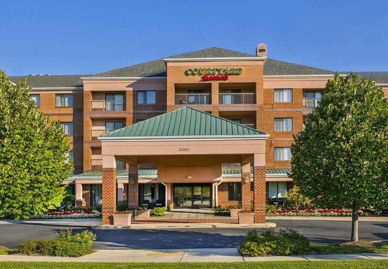 Courtyard By Marriott Dulles Town Center Hotel Sterling Exterior photo